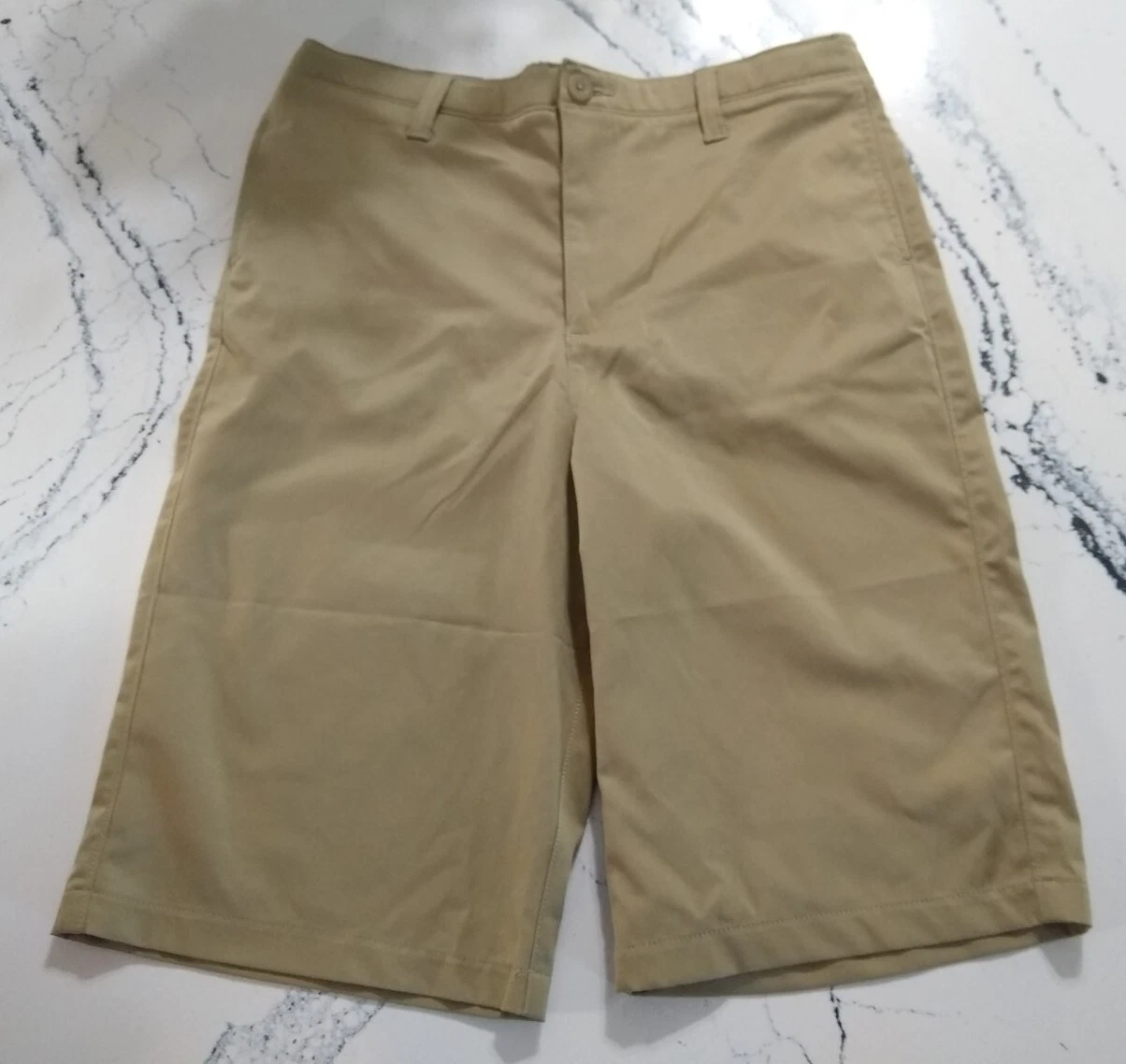 NWT Men's Under Armour Flat Front Chino Golf Shorts Size 20 Khaki Pocket Logo