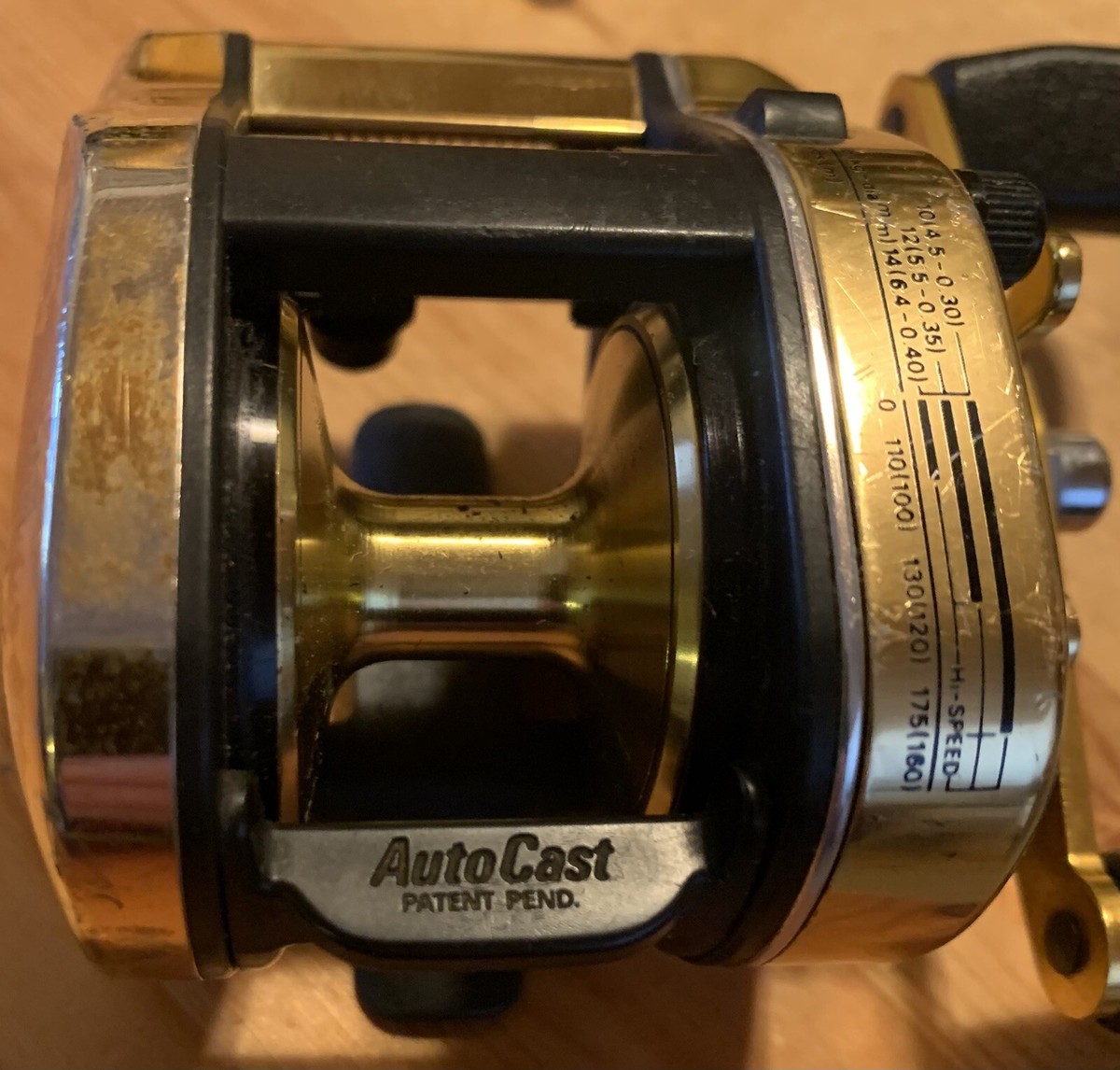 Rare Gold Vintage Daiwa Procaster Tournament PTA 33 Fishing Reel
