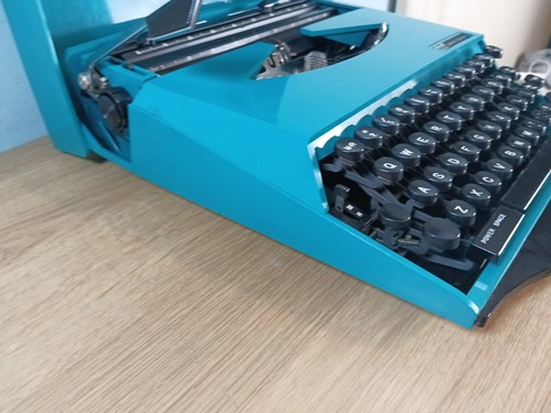 1970er STILVOLLE SCM SMITH CORONA DESIGN VON GHIA GT TÜRKIS TRAGBARE SCHREIBMASCHINE - Bild 8 von 13