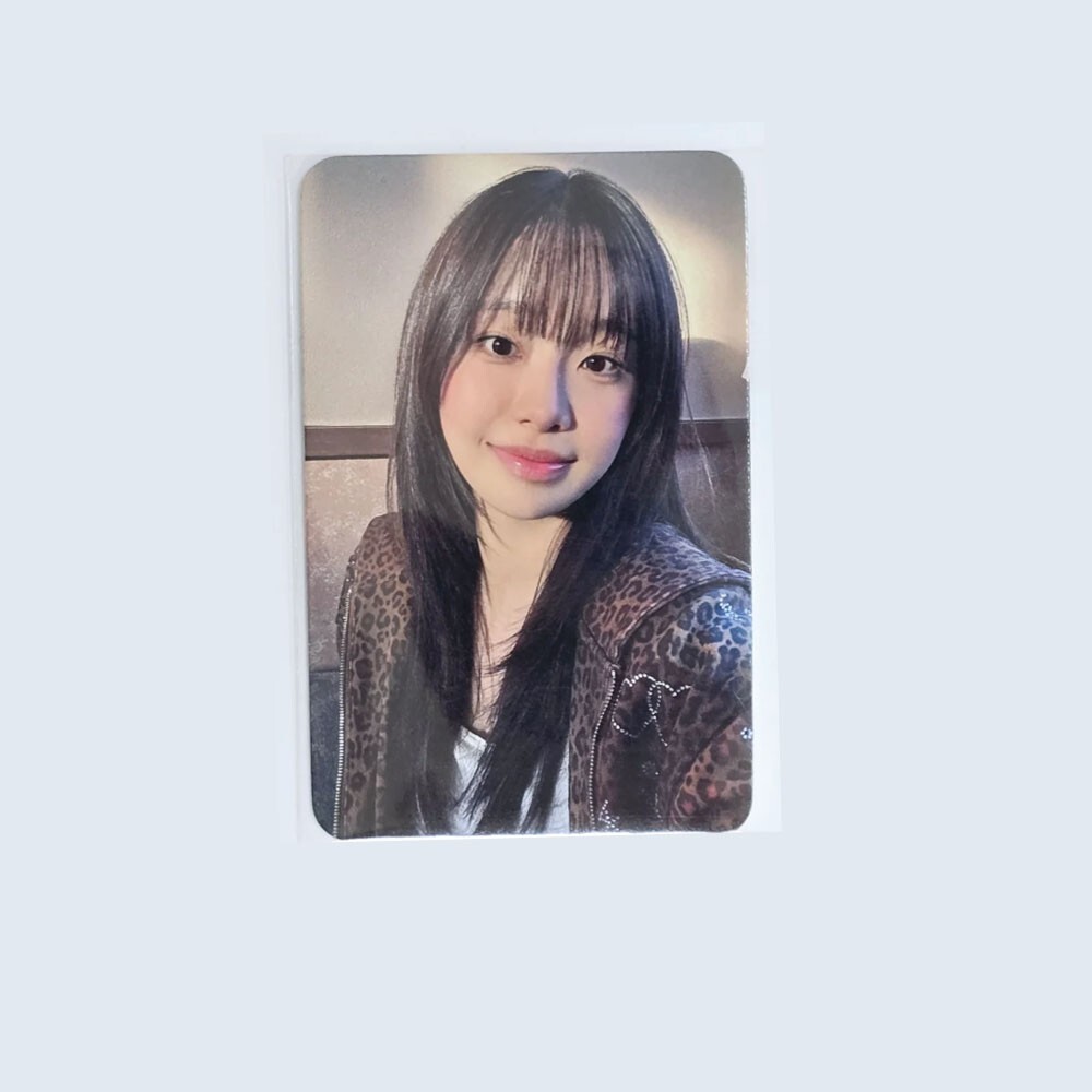 CHUU チュウ ペンライト トレカ セット loona 今月の少女 loon chuu summer package 今月の少女 チュウ トレカ ♡ | 最｜K