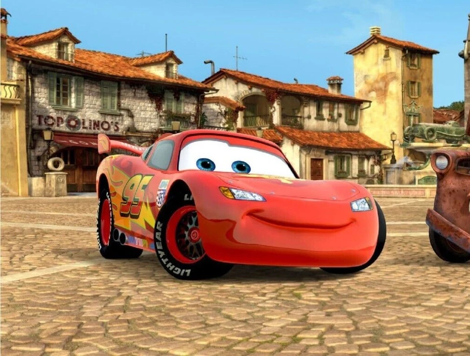 Papel pintado fotográfico coches Disney dormitorio mural 360x270 cm McQueen y Mater Foto 4 de 4