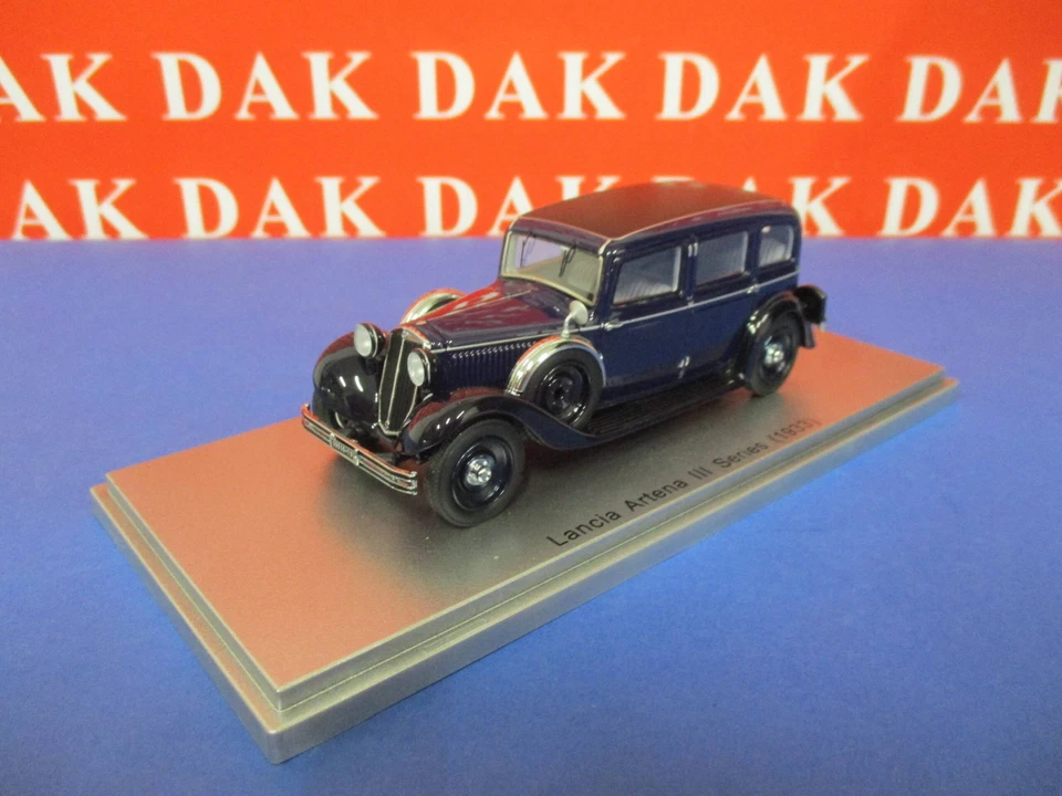 1/43 Modellino Auto Lancia Artena III Series 1933 Blue Black by Kess - Immagine 2 di 4