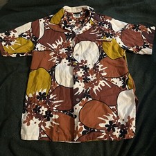 Vintage 50s/60s Waikiki Wear by Mildreds Floral Hawaiian Shirt M