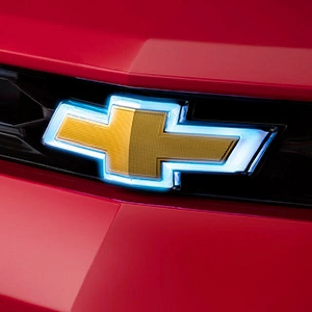 Camaro 2024 illuminated bowtie