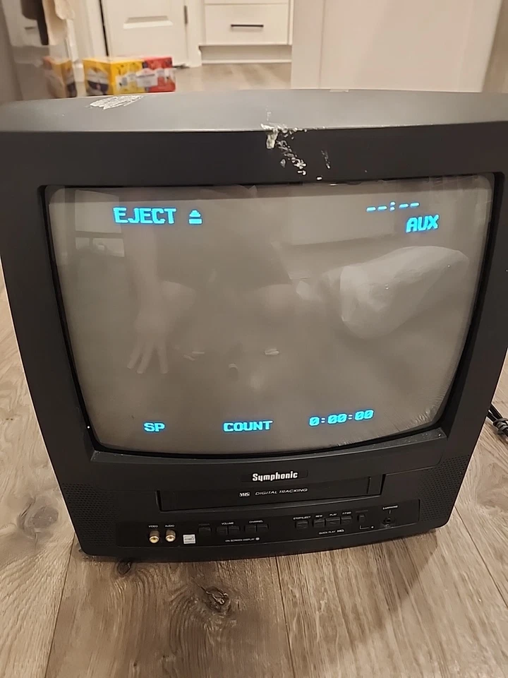 Symphonic SC313E 13" CRT Television Gaming TV VCR NOT WORKING Read - Image 2 of 4