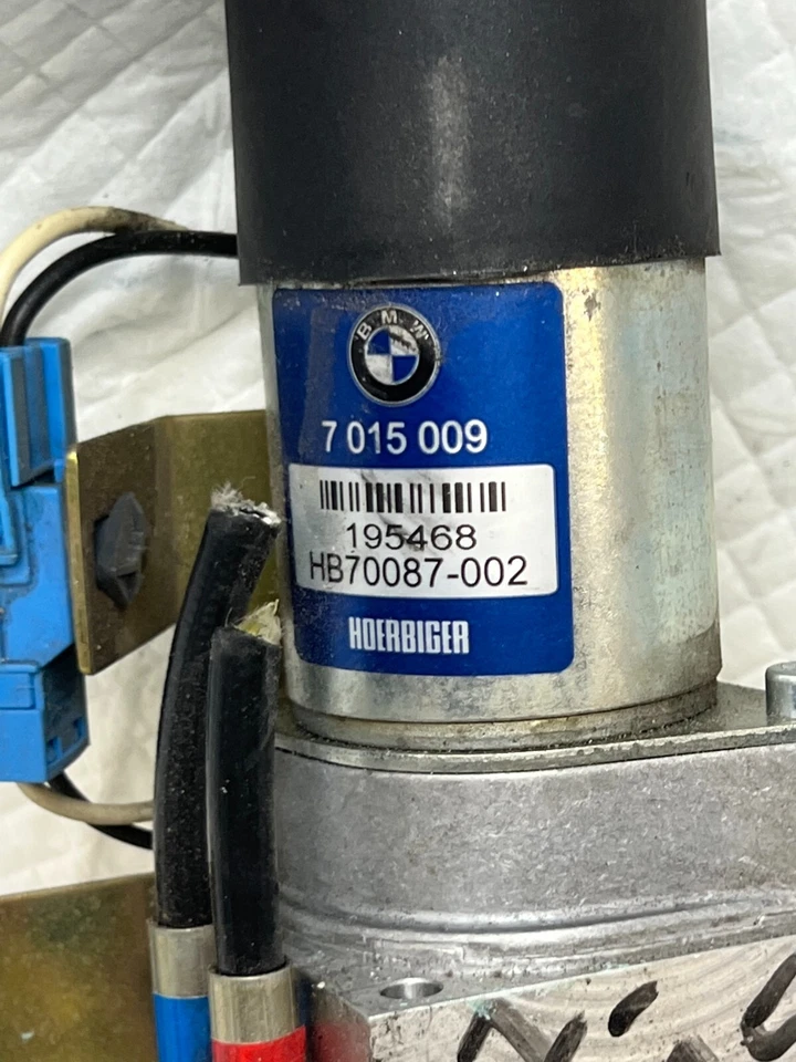 BMW 750i 2007 tapa maletero elevación hidráulica actuador bomba 7 015 009 OEM Foto 2 de 4