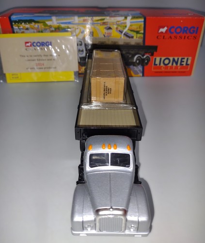Corgi Classics Lionel City 53501 Mack B Semi & Crates - Picture 3 of 13
