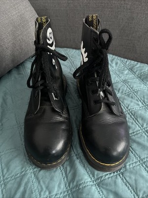 Dr. Martens schwarze 7-Loch-Stiefel mit Stahlkappe UK-Größe 4