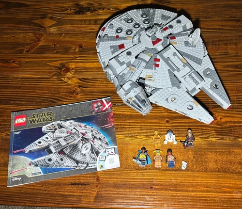 LEGO Star Wars Millennium Falcon 75257 - Complete Set w/ ALL 7 Minifigs & Manual