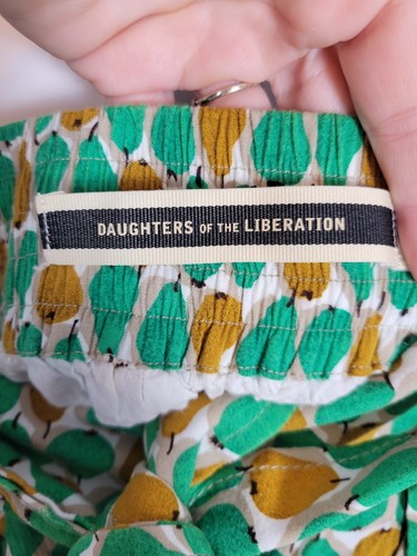 Pantaloncini Anthropologie Figlie della Liberazione Stampa Pera Taglia 4 Stampa Novità - Foto 4 di 8