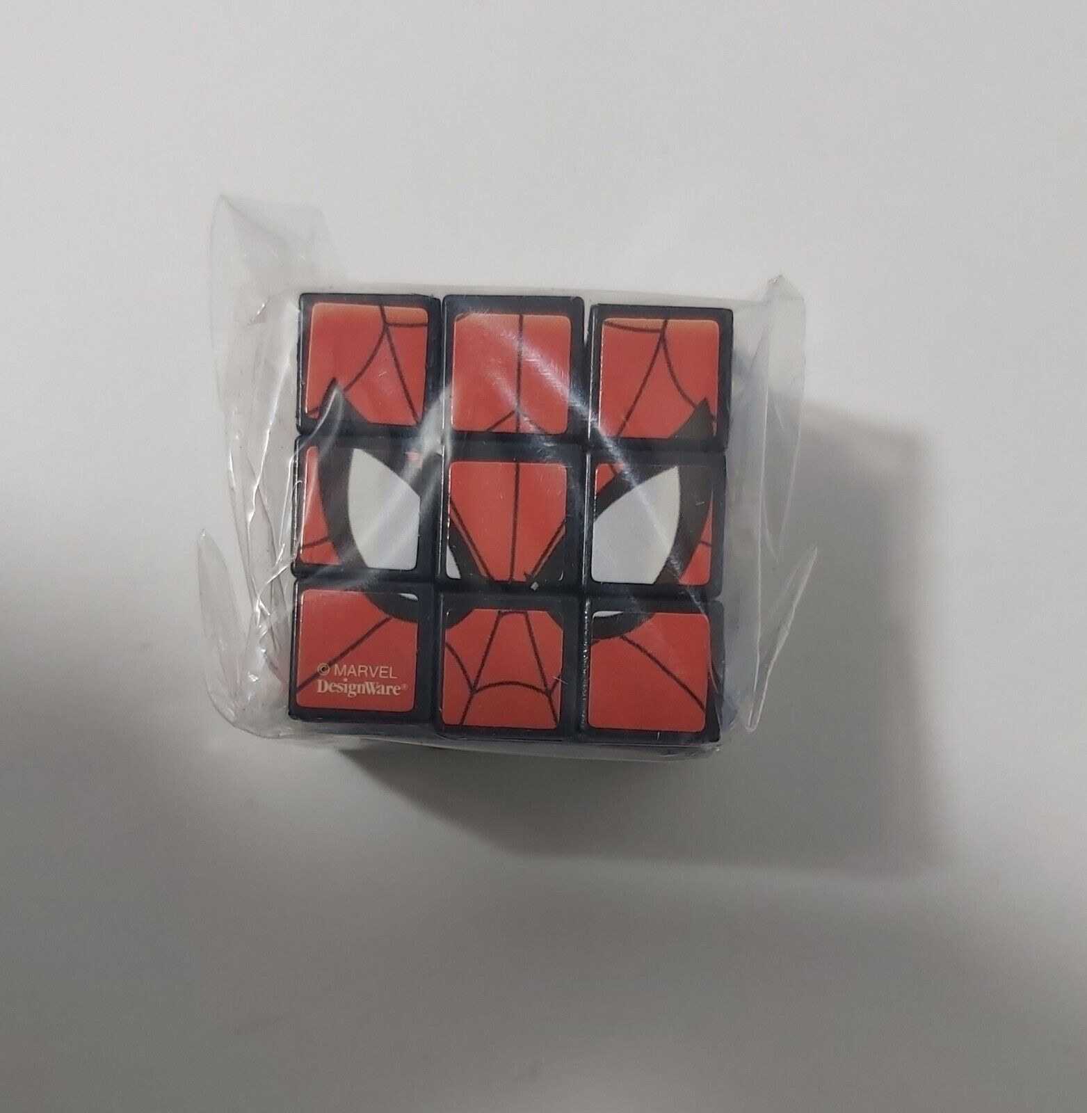 Marvel puzzle Cube ULTIMATE Spiderman   brain game (3cm-1.2