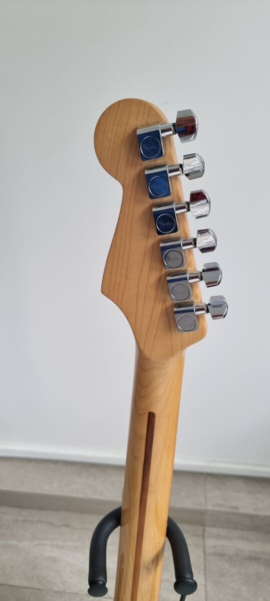Fender Stratocaster Roland GC-1 Electric & Synth Guitar | eBay Fender Stratocaster Roland GC-1 Electric & Synth Guitar | eBay