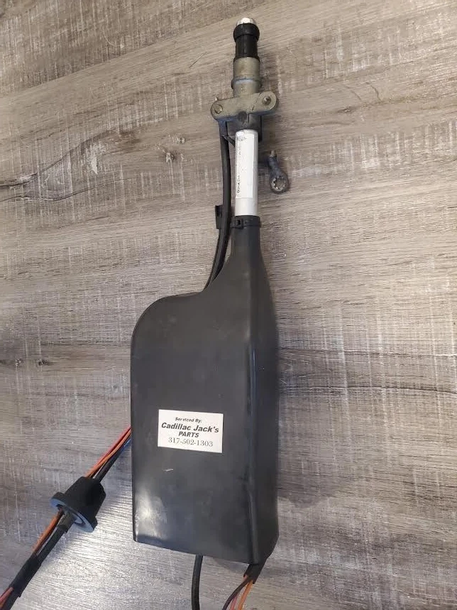 Chevrolet 1996-2002 + GMC Van antena reconstruida Foto 2 de 4