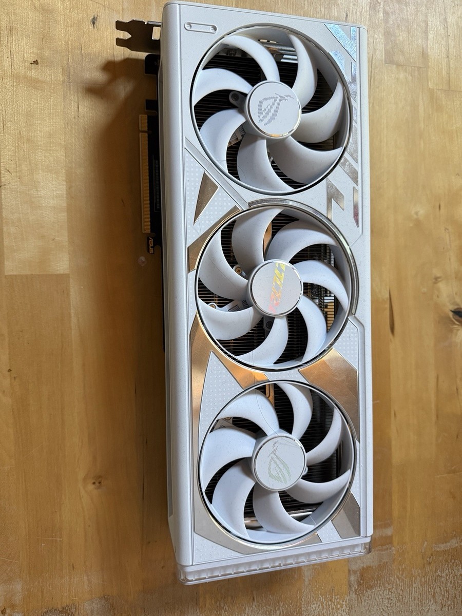 ROG STRIX GAMING GeForce RTX 4090 OC 白 Amazon.com: ASUS ROG Strix GeForce RTX™ 4090 White OC