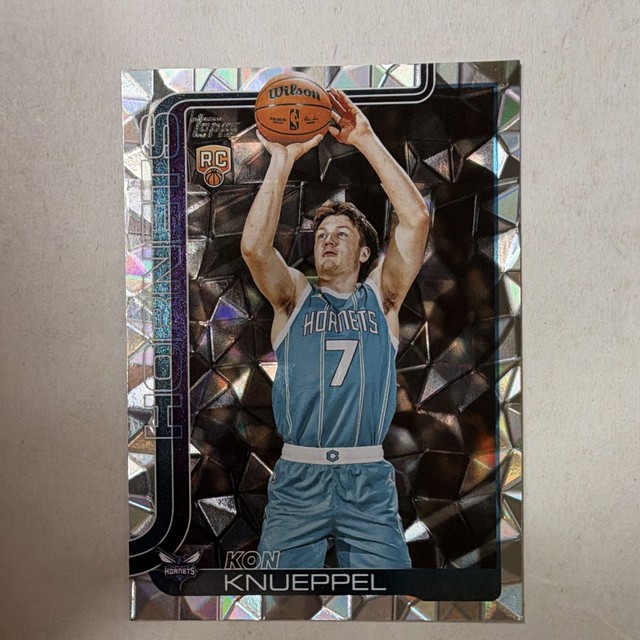 2025-26 Topps - Kon Knueppel #204 Diamante (RC)