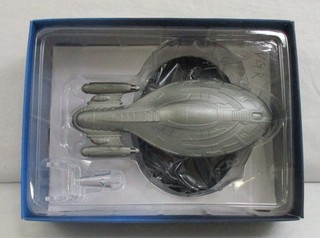 Eaglemoss ARMORED U.S.S. Voyager NCC 74656 Star Trek Starships Collection Model