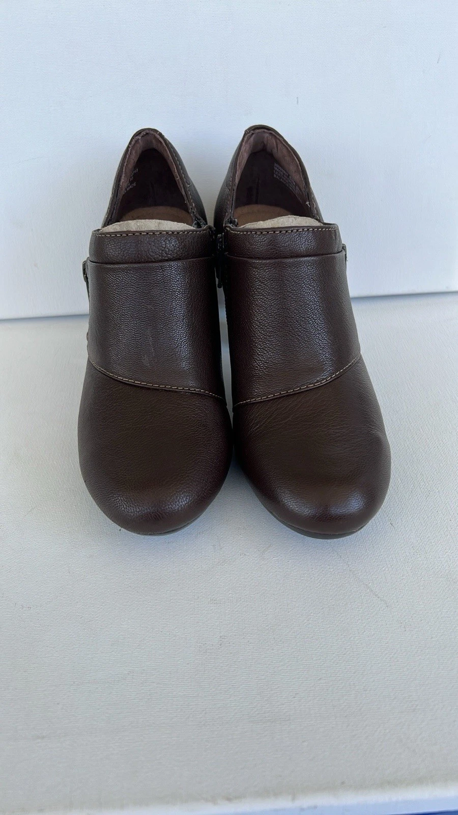 Scarpe Clarks Bendables donna taglia 6 5 M stivaletti tacco pelle marrone cerniera
