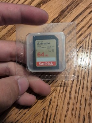 SanDisk 64GB Extreme SDXC UHS-I Memory Card C10 U3 V30 4K UHD Video Gray Gold