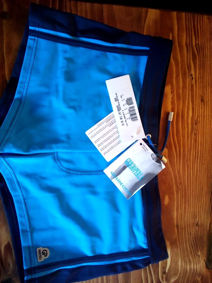 Casino Royale James Bond swim trunks - Image 2 of 4