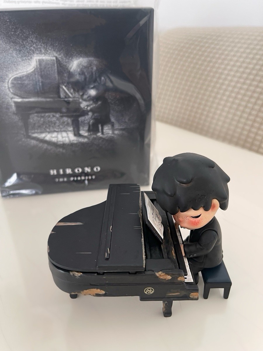🎹 Pop Mart Hirono “The Pianist” – Popup Store Exclusive – Brand