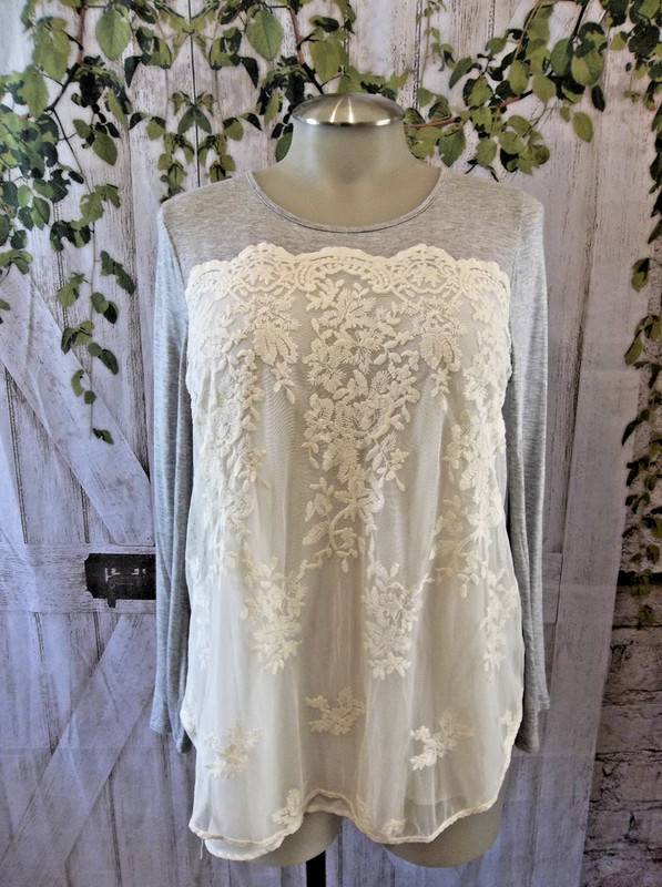 Xhilaration top womens Size Medium Long Sleeve Grey with Ivory cotton embroidery