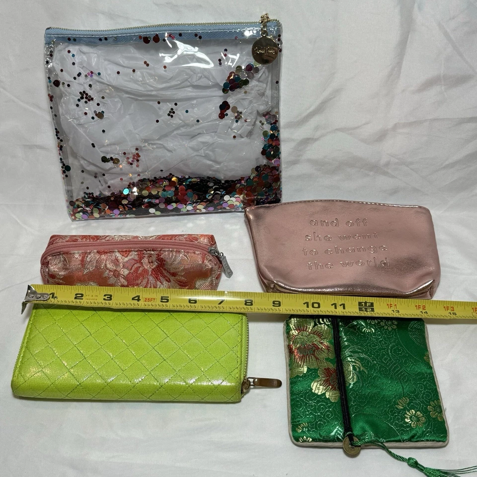 Lote de 5 bolsas mixtas de maquillaje, billetera, bolsa de joyería Foto 3 de 4
