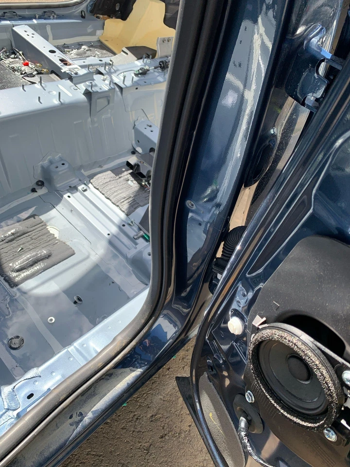 2023 MAZDA CX-50 OEM RH RIGHT SIDE CENTER PILLAR *STRUCTURE CUT* — 第 4/4 张图片