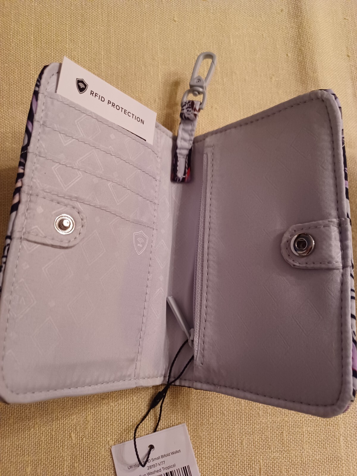 NWT Vera Bradley Sun Washed Tropical Ultralight RFID Small Bifold