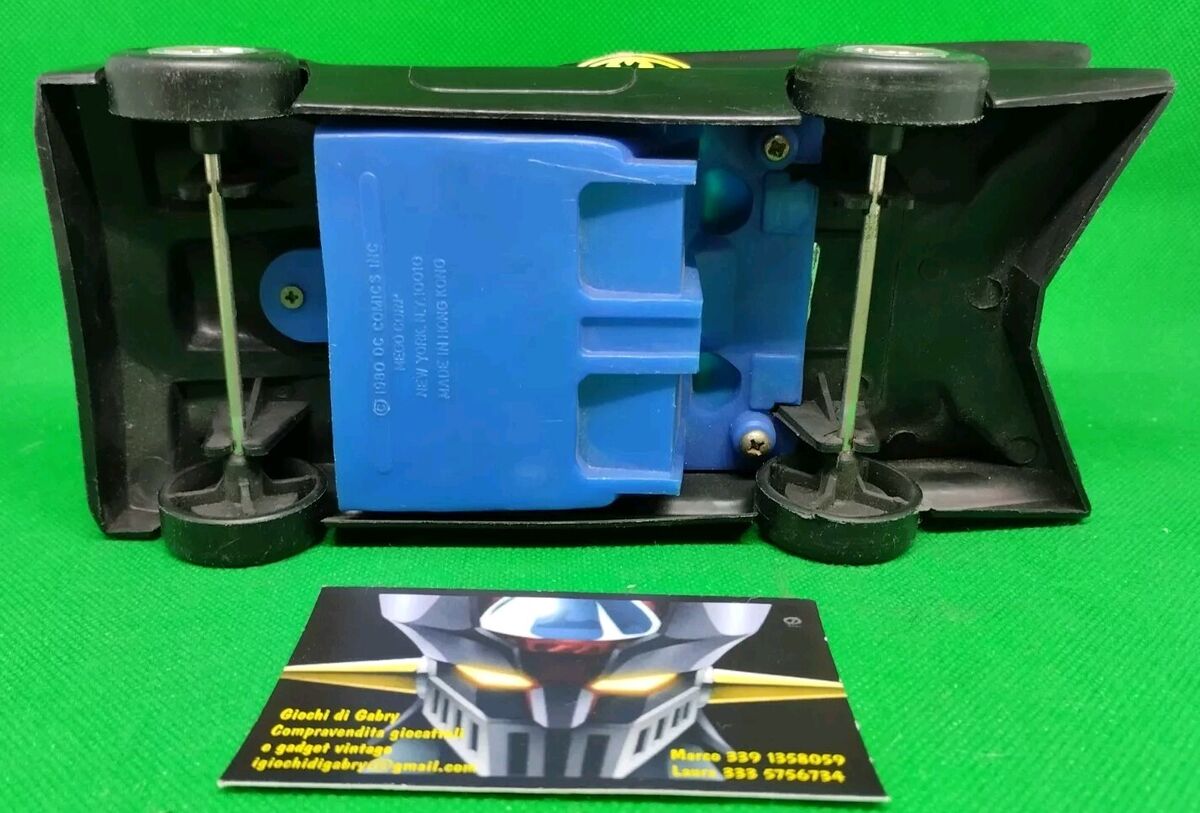 Batman + Batmobile Pocket Super Heroes original Mego corp Batman + Batmobile Pocket Super Heroes original Mego corp