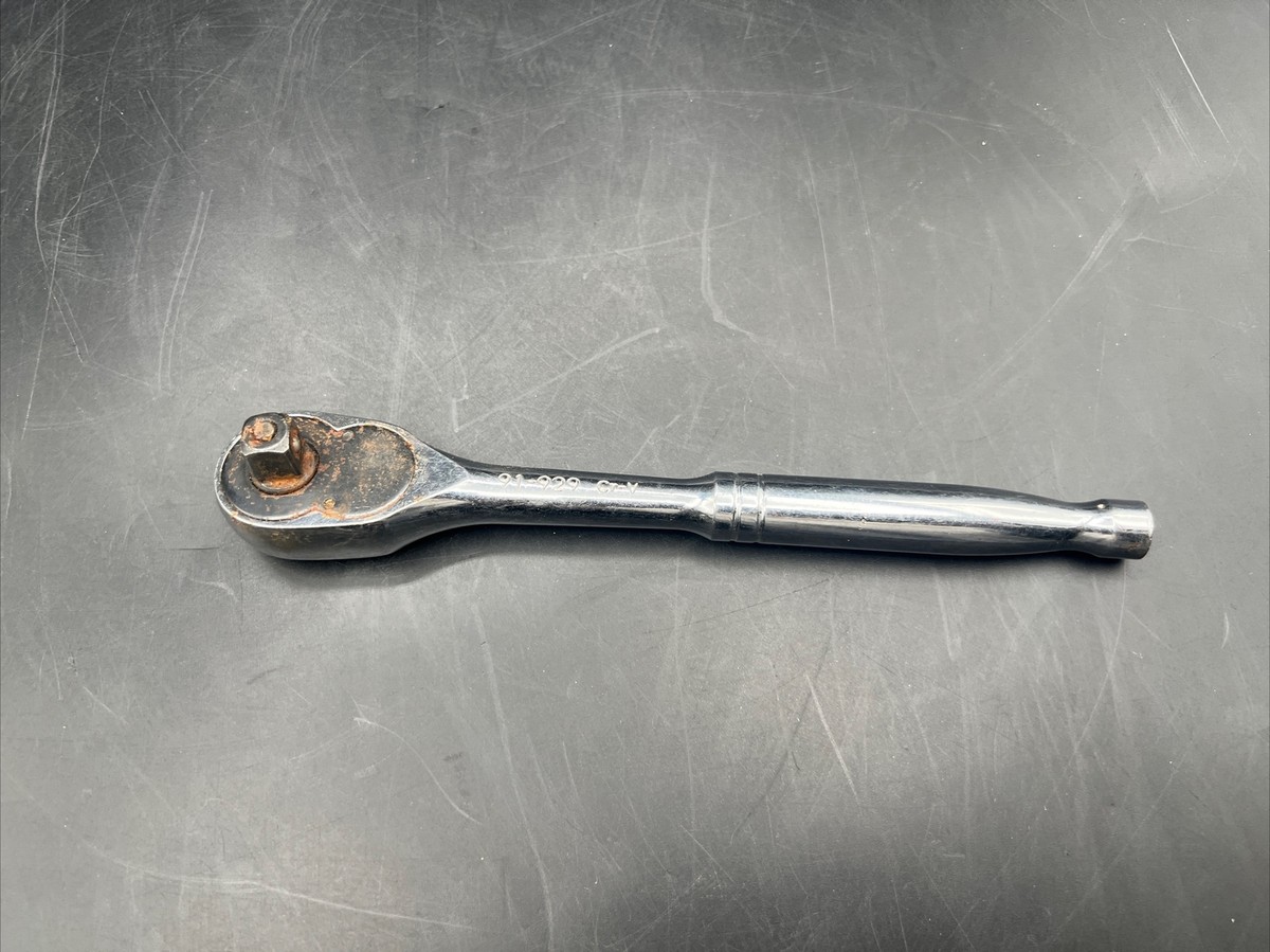 旧ソ連製 グジェリ Gzhel Made in USSR ライオン ピッチャー Stanley Socket Ratchet Quick Release 7 1/2-inch Model (91-929) 3/8