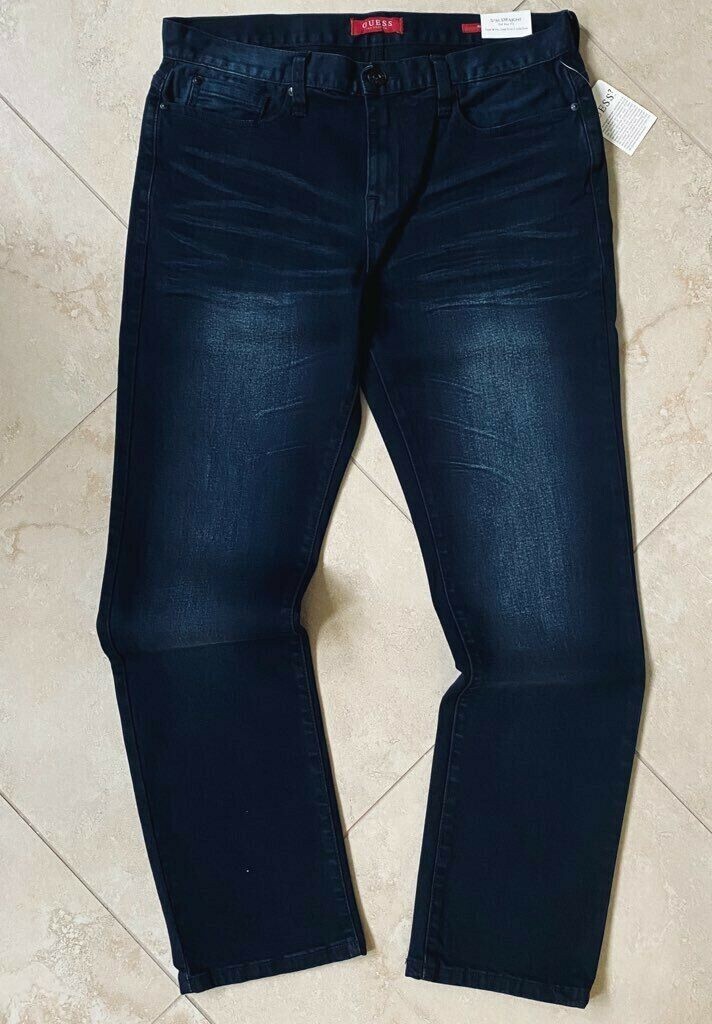 Купить Guess Men's Slim Straight Leg 