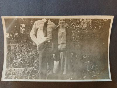 Early 20th Century Photo Bald Mound Northern IL  Cute Girl Headless Boy 1506