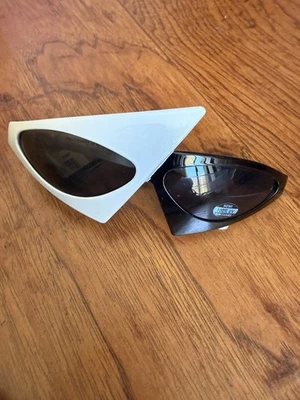 Gafas de sol New Wave futuristas blancas y negras punk, Devo - Imagen 1 de 2