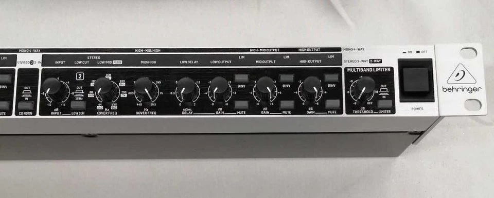 BEHRINGER CX3400 SuperX Pro | Estéreo 2/3 Vías Mono 4 Vías Crossover Buen Estado Foto 3 de 4