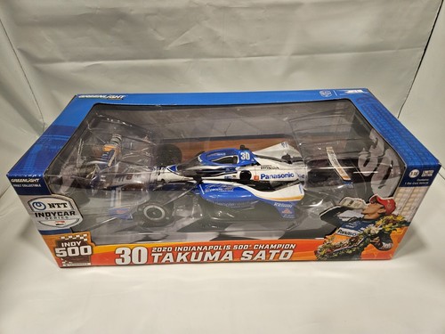 with FIGURE 2020 Takuma Sato Indy 500 Champion SIGNED 1:18 IndyCar Diecast #30 - Picture 4 of 9