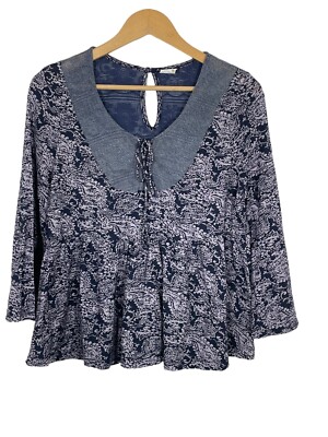 Anthropologie Akemi + Kin Marcella Top Small Women Casual Bell Sleeve Boho