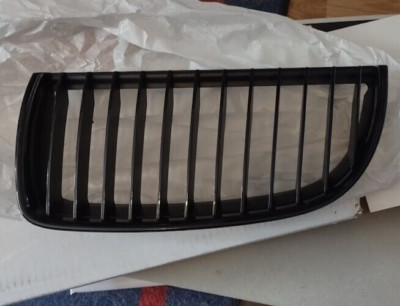 BMW OEM E90 E91 3 Series M Performance Black Grille Left Part # 51712151895