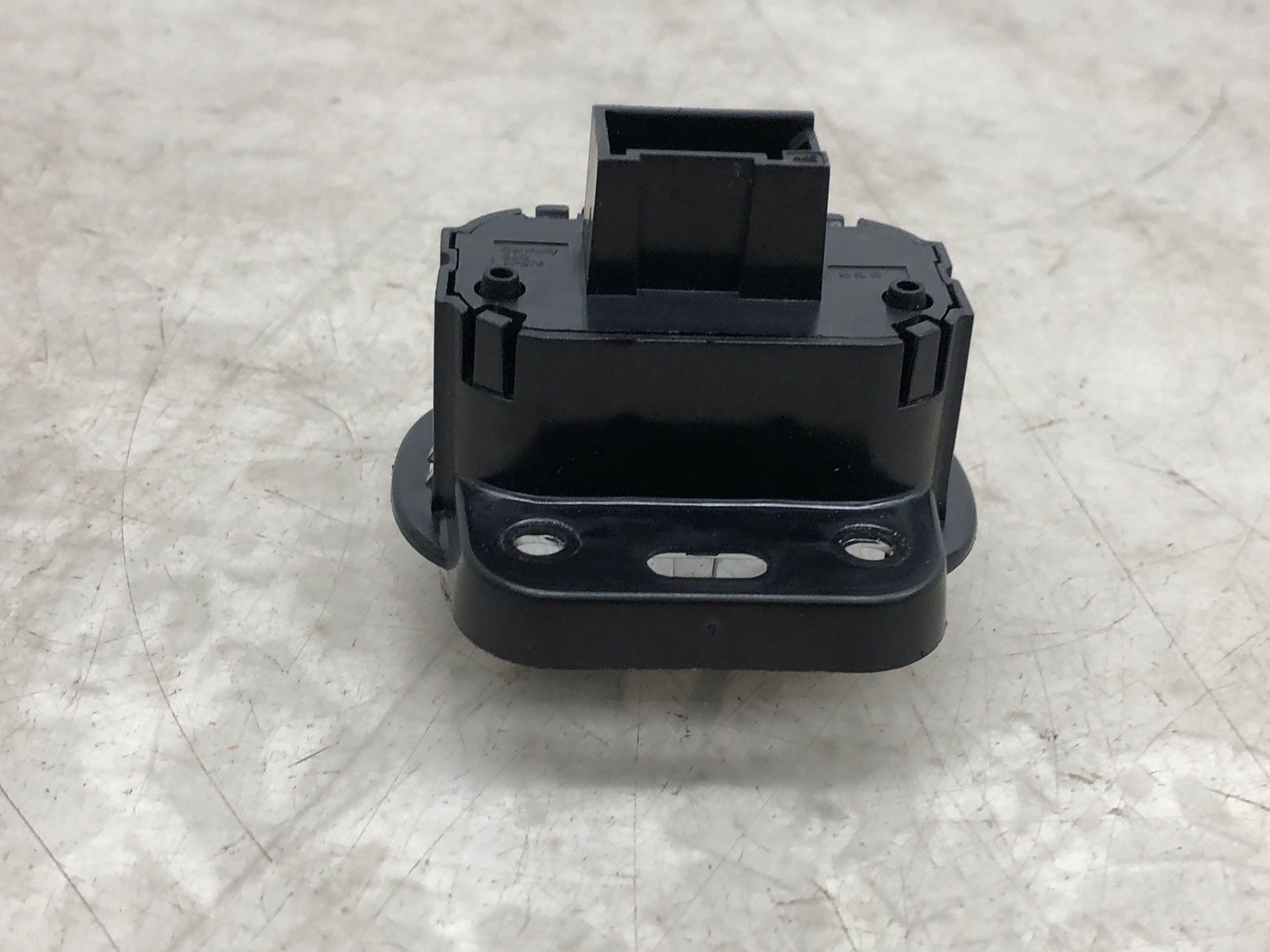2016-2020 BENTLEY BENTAYGA OEM HILL DECENT ASSIST SWITCH BUTTON 36A927194A
