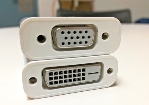 Apple A1305 & A1307 Mini DisplayPort to DVI Adapter & DisplayPort To VGA Adapter - Picture 2 of 5