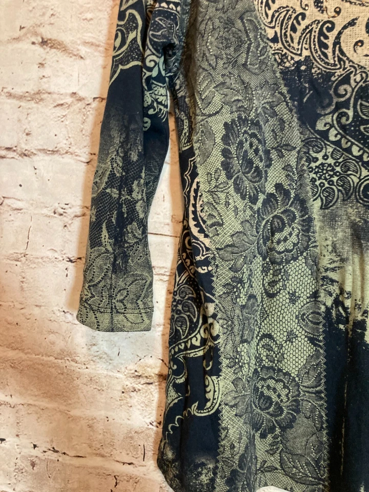 Top de azúcar vainilla para mujer grande medallón verde salvia tachonado adornado Y2K Foto 4 de 4