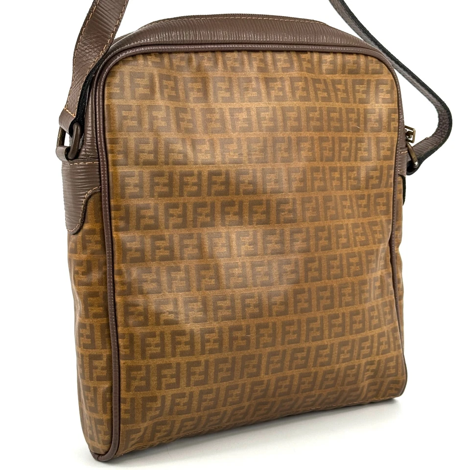 Auténtico bolso de hombro FENDI marrón calabacín Foto 4 de 4