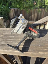 Vintage ZEBCO 74 Spinning Fishing Reel Korea Black & Silver 