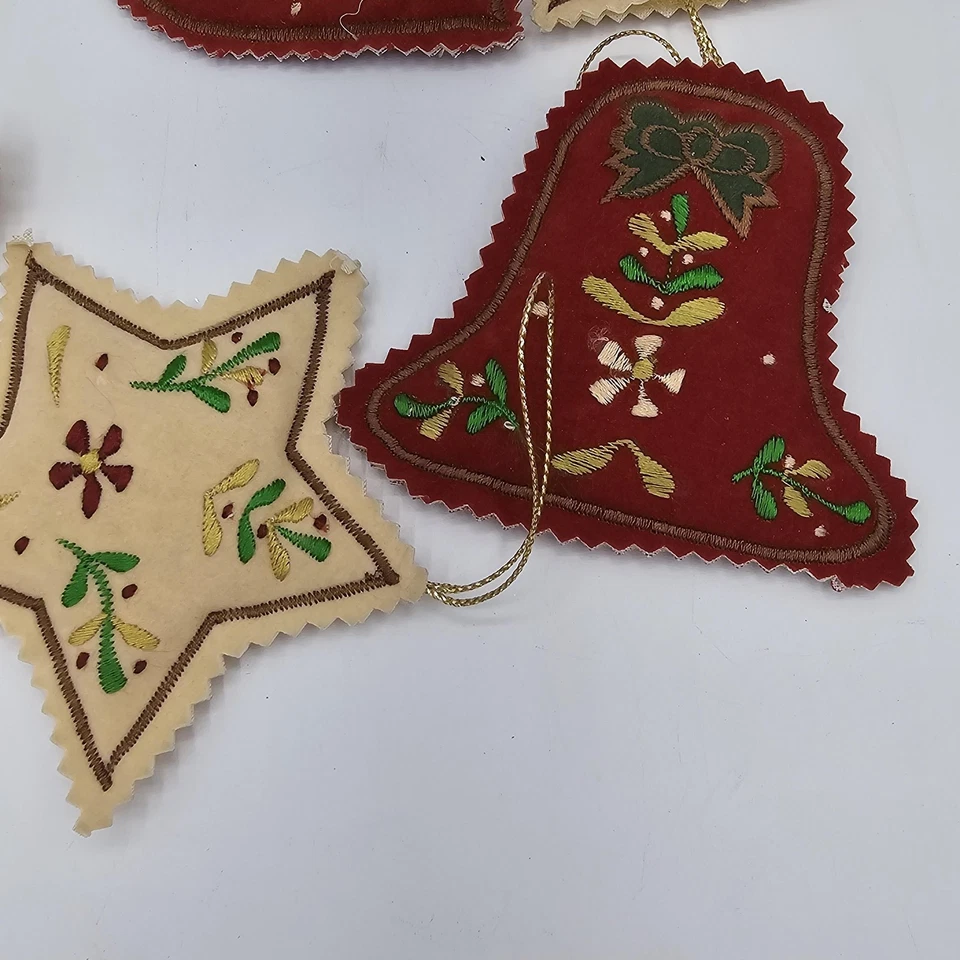 Juego de adornos navideños de fieltro bordado años 70 de colección 6 corazones paloma estrella campana colgante Foto 3 de 4