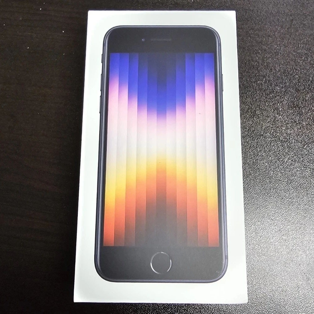 New Apple iPhone SE 3rd Gen (2022) A2595 64GB/128GB/256GB