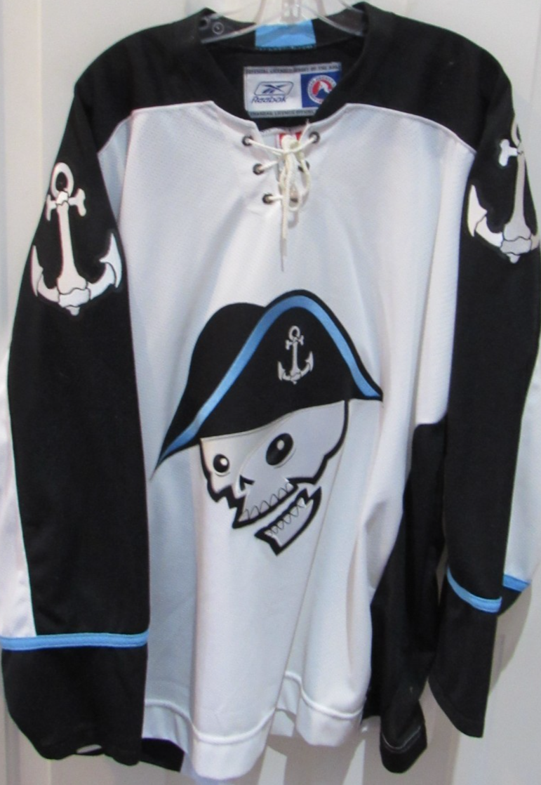 Milwaukee Admirals AHL Hockey Jersey Reebok men's 2XL Puck t-shirt