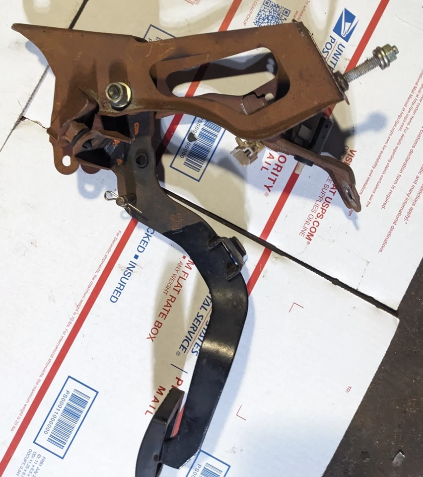 Mk2 Toyota MR2 Manual Clutch Pedal Brake Pedals NA S54 5 Speed Trans USDM LHD 91 - Image 3 of 4