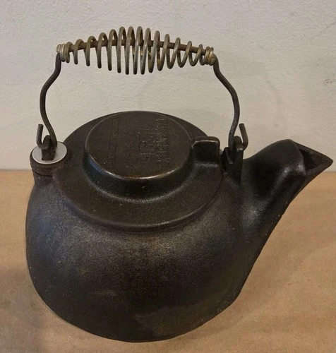 Wagners 1891 Original Cast Iron Tea Kettle Pot 2.5 QT Swivel Lid Handle USA READ