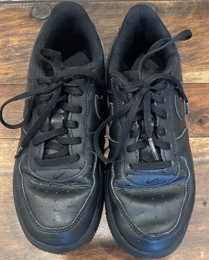 Nike Air Force One All Black Boys Size