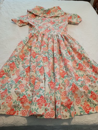Handmade 1950's Style Fitted Bodice Cotton Floral Print Dress Costume - Picture 3 of 3