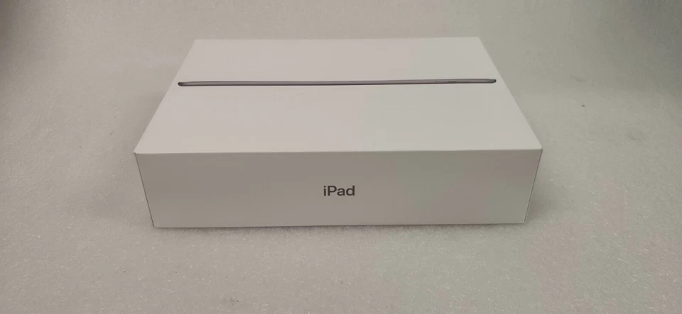 Apple iPad Air 1st Gen A1474 BOXED 16GB WiFi 9.7" Space Grey 12 Months Warranty - Image 3 of 4